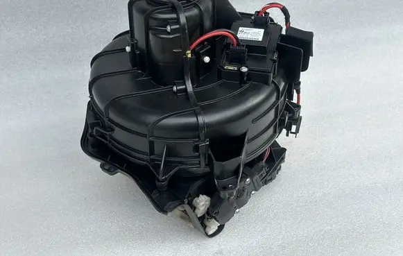 BMW 5 F10 F11 Heater fan/blower 9243950 0250663 9220847