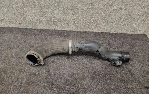 Land Rover Range Rover Sport L494 Intercooler hose/pipe FPLA6K770C
