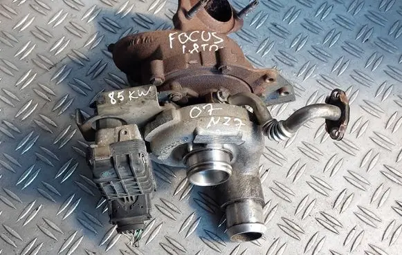 Ford Focus Turbo 7G9Q6K682BB
