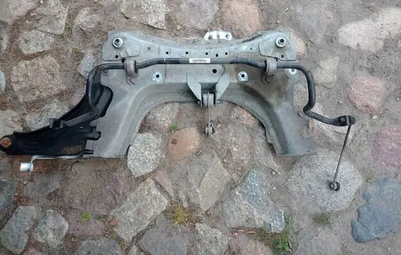 Renault Clio IV Front subframe 544011758R