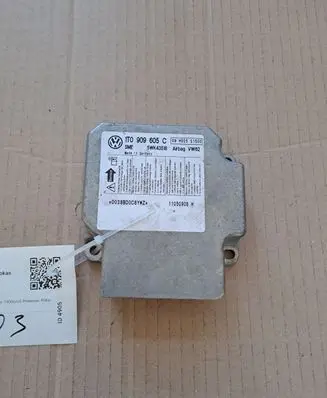 Volkswagen Touran I Airbag control unit/module 1T0909605C