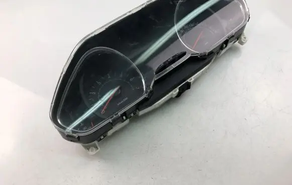 Peugeot 208 Speedometer (instrument cluster) 9801904780