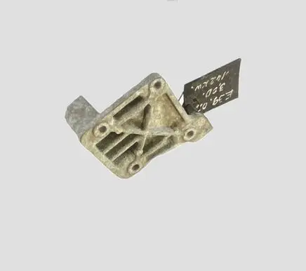 BMW 5 E39 Engine mounting bracket 6751226