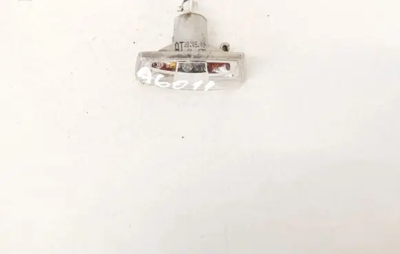 Opel Meriva A Front fender indicator light 13252455 13252456
