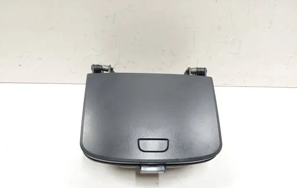 Chevrolet Captiva Glove box TBX18