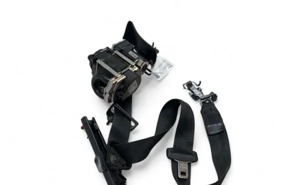Volvo XC90 Front seatbelt 31675238