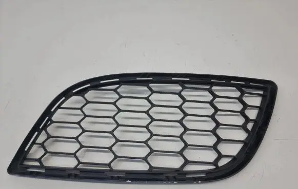 Alfa Romeo Giulietta Front bumper lower grill 156085893