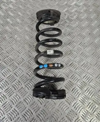 Land Rover Evoque II Rear coil spring K8D25B749EB