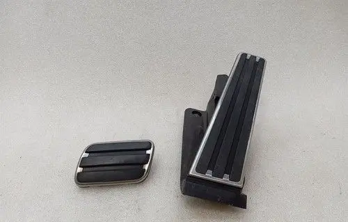Porsche Cayman 981 Accelerator throttle pedal 97042302101