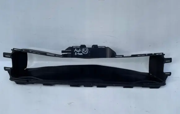 Audi e-tron Radiator trim 4KE121285