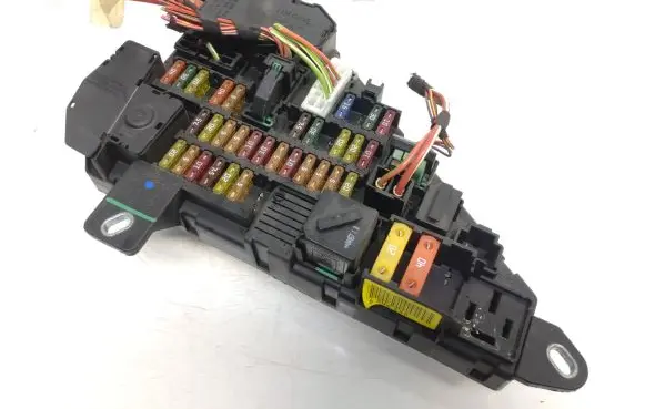 BMW 5 E60 E61 Fuse box set 6906588 6919113 61366919113