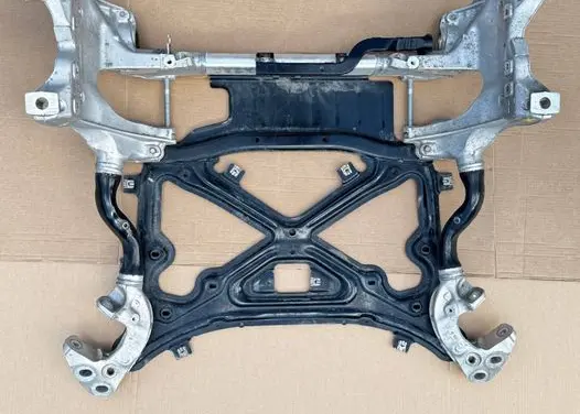 Porsche Cayenne (9Y0 9Y3) Front subframe 4M0399315T