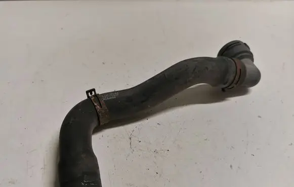 Volkswagen Touran I Engine coolant pipe/hose 1K0122101AA