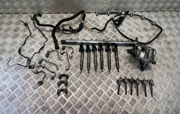 BMW X5 E70 Fuel injection system set 0445117017 7805430 7805423
