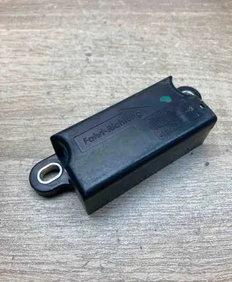 Mercedes-Benz E W211 Airbag deployment crash/impact sensor A0038200726 821761664