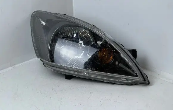 Mitsubishi Lancer Headlight/headlamp