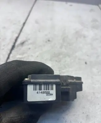 Mercedes-Benz ML W163 Electric throttle body valve 4148688