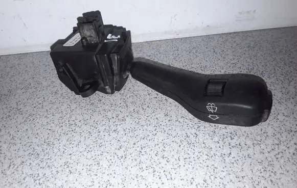 BMW 5 E39 Wiper control stalk 8375407