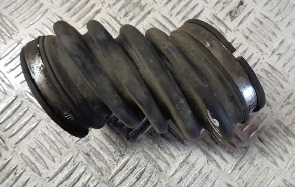 Ford Grand C-MAX Air intake hose/pipe