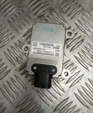 Opel Signum ESP acceleration yaw rate sensor 13223930