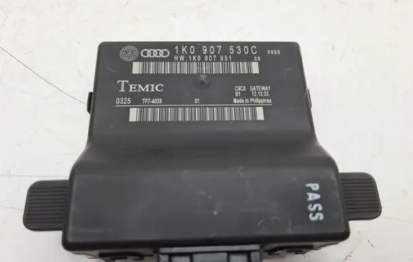 Volkswagen Golf V Gateway control module 1K0907530C