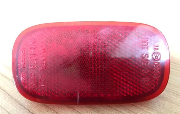 Rear tail light reflector