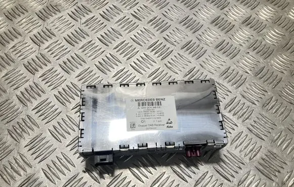 Mercedes-Benz SLK R172 Navigation unit CD/DVD player A1669003602