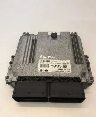 KIA Sorento Engine control unit/module 391102FBB6 0281033117 EDC17C57