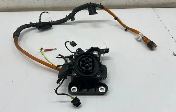 BMW 3 G20 G21 Electric car charge socket 9455544 9456484