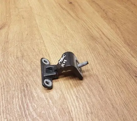 Porsche Macan (95B) Tailgate/trunk/boot hinge 8U0827300D