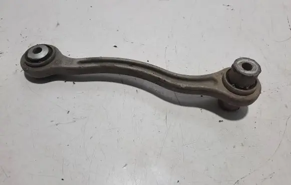 Mercedes-Benz C AMG W204 Rear control arm 20402