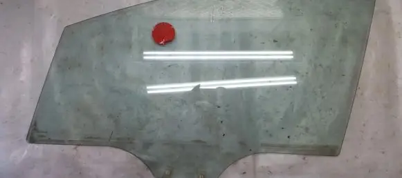 Mazda 5 Front door window glass four-door