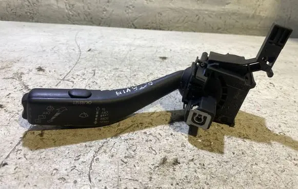Volkswagen Golf V Wiper control stalk 1K0953519J 20351693608385 01203516