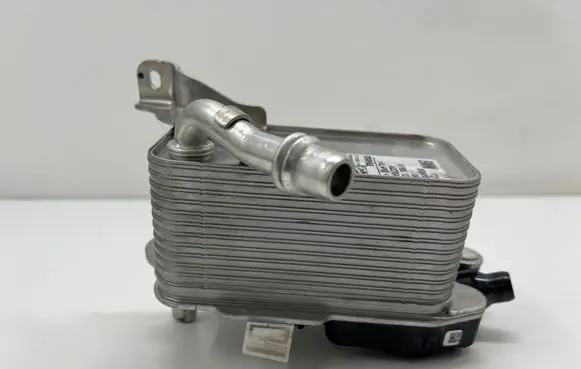 Engine oil radiator