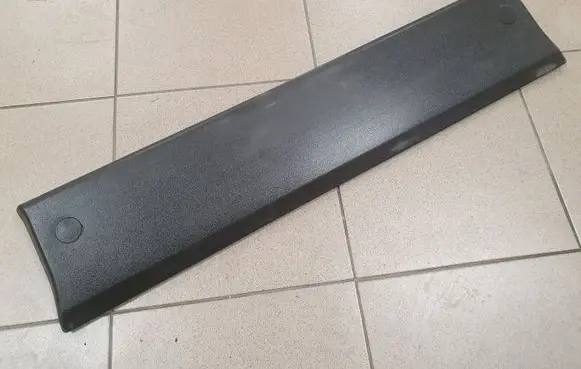Iveco Daily 4th gen Rear door trim (molding) 504099536 504099537