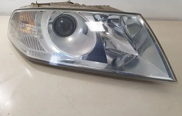 Skoda Octavia Mk2 (1Z) Headlight/headlamp