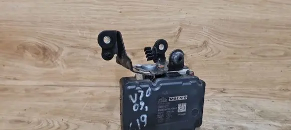 Volvo V70 ABS Pump 30681619