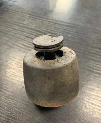 Mercedes-Benz E W124 Jacking socket point 
