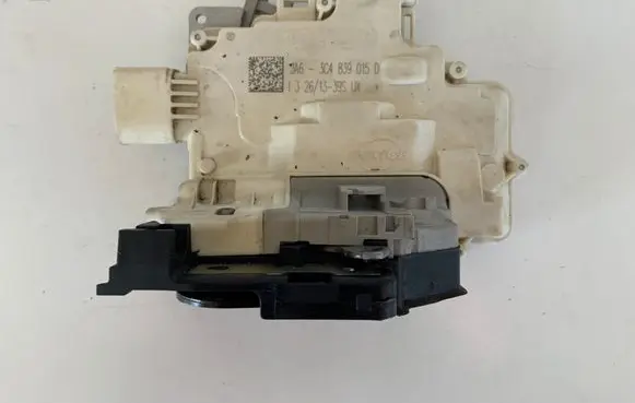 Audi Q7 4L Rear door lock 3C4839015D
