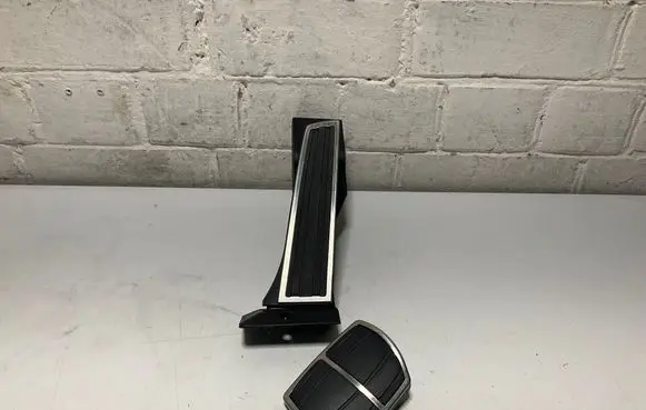 BMW 5 E60 E61 Accelerator throttle pedal 6786287 6771330 25916010