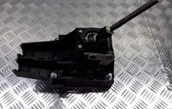 Opel Astra J Gear selector/shifter in gearbox 8126201000