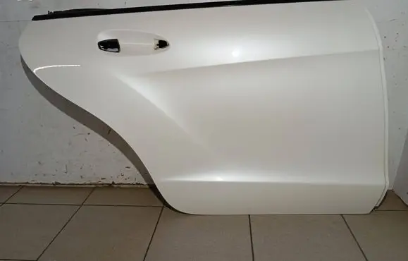 Mercedes-Benz CLS C218 X218 Rear door A2187320310
