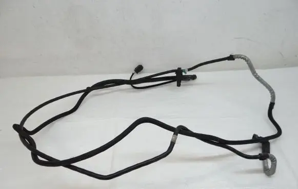 Citroen DS7 Crossback AdBlue supply pipe 9826302880