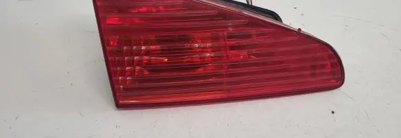 Peugeot 607 Tailgate rear/tail lights