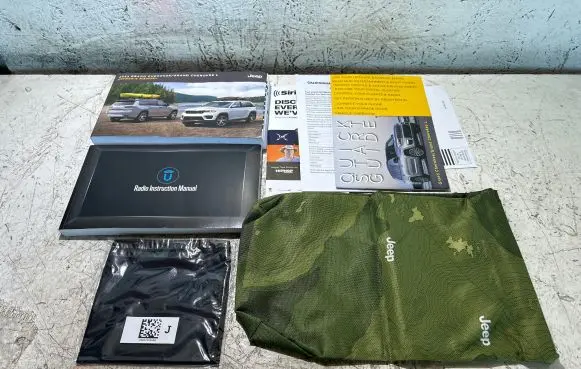 Jeep Grand Cherokee WL Owners service history hand book 