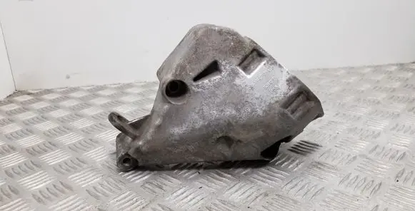 Volkswagen Polo Engine mounting bracket 045199207M