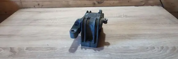 Skoda Octavia Mk2 (1Z) Engine mount bracket 1K0199262BA