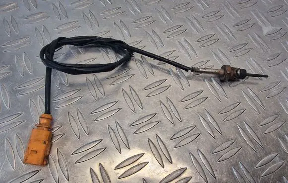 Skoda Superb B6 (3T) Exhaust gas temperature sensor 03L906088BJ