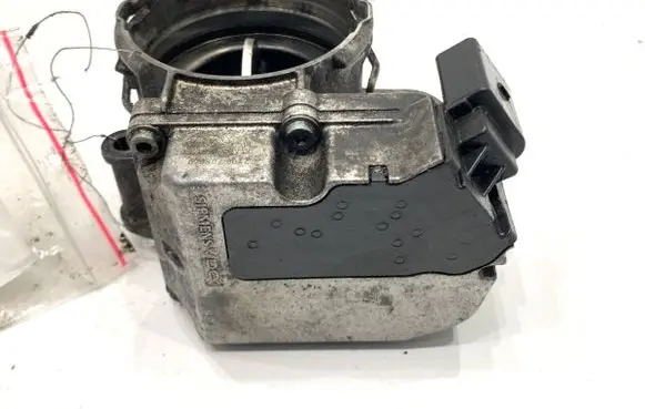 Audi A4 S4 B7 8E 8H Engine shut-off valve 03G128063
