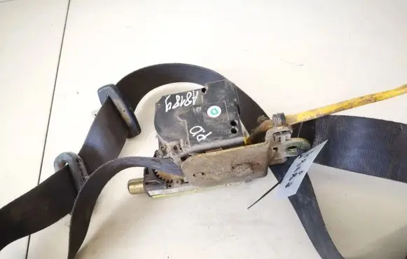 Peugeot Boxer Front seatbelt 046057